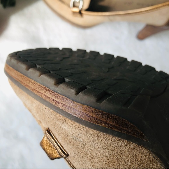 Anne Klein | I-Flex Suede & Leather pumps - Picture 5 of 13